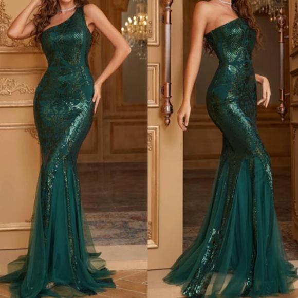 Sparkly Spaghetti Strap Prom Dress For Teens - Long Formal Gown With Pockets For Graduation & Parties